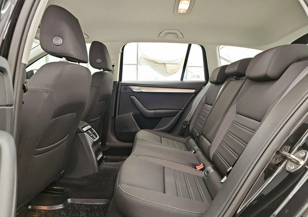 Skoda Octavia cena 68900 przebieg: 145355, rok produkcji 2020 z Skalbmierz małe 379